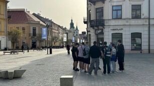 ucznowie na Krakowskim Przedmieściu w Lublibnie